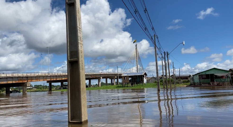 Acima da cota de alerta, rio Juruá atinge quatro bairros em Cruzeiro do Sul